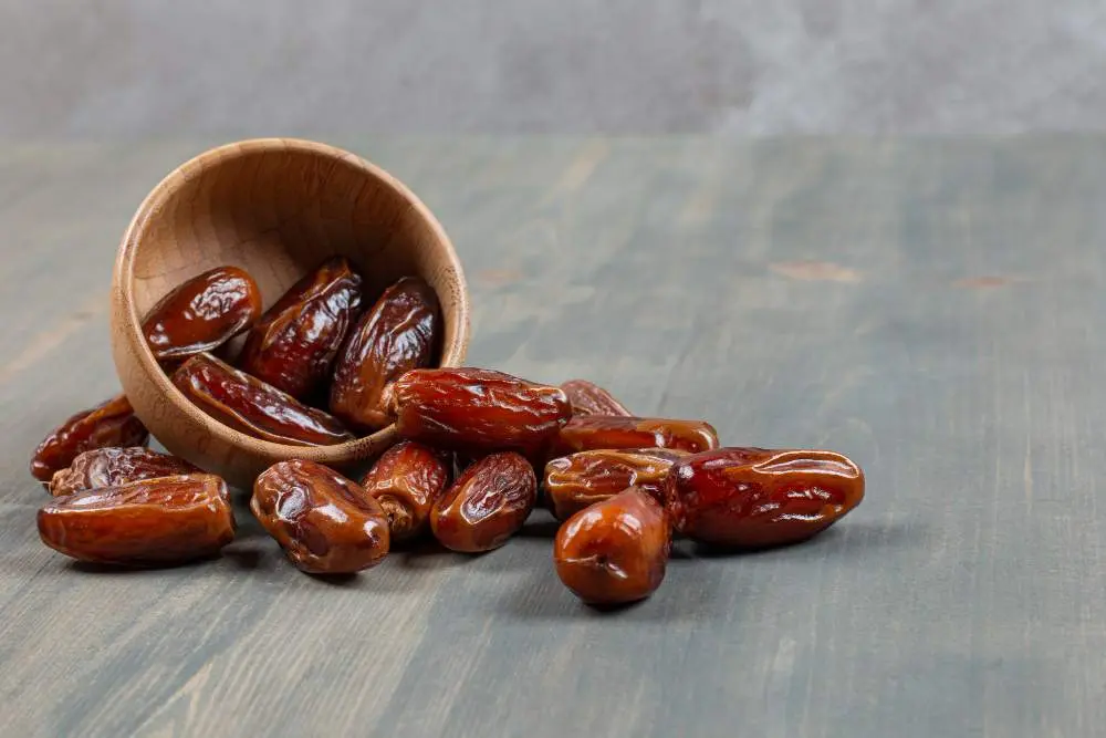 Khajur ke Fayde, Prakar, Nutrients aur Side Effects – Health ke Liye Superfood! 2 e89413a0 33be 44fa b1b9 f2cd0583a3c1