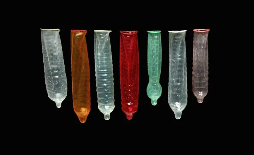 Flavoured Condoms Kya Hai? Fayde, Side Effects Aur Best Flavours Ki Jankari 2 condoms 820x500 2