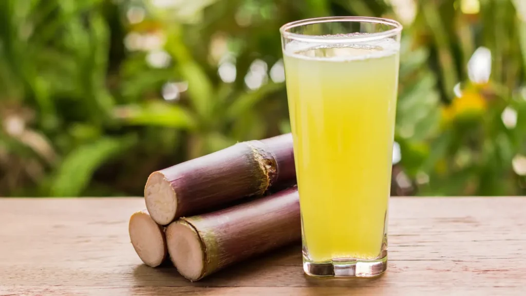 Sugarcane Juice Benefits: Health, Skin, Fertility & More – Janiye Ganne ke Ras ke Jabardast Fayde! 1 Sugarcane Juice Benefits